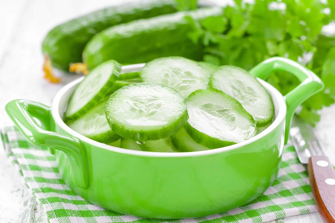 Cucumbers are an essential product for losing weight and the base of fat-burning cocktails. 