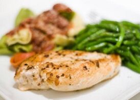 Baked chicken breast on the menu for those who want to reduce cholesterol and lose weight