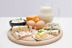 Eggs, low-fat dairy, and fermented dairy products for a protein diet